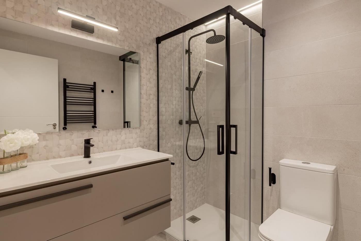 Room4You By Asturias Holidays Овьедо Экстерьер фото